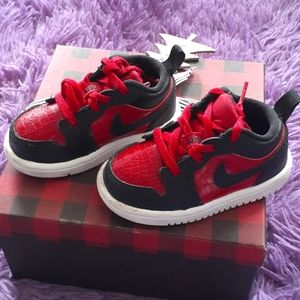 ⭐TODDLER NIKE AIR JORDAN 1⭐